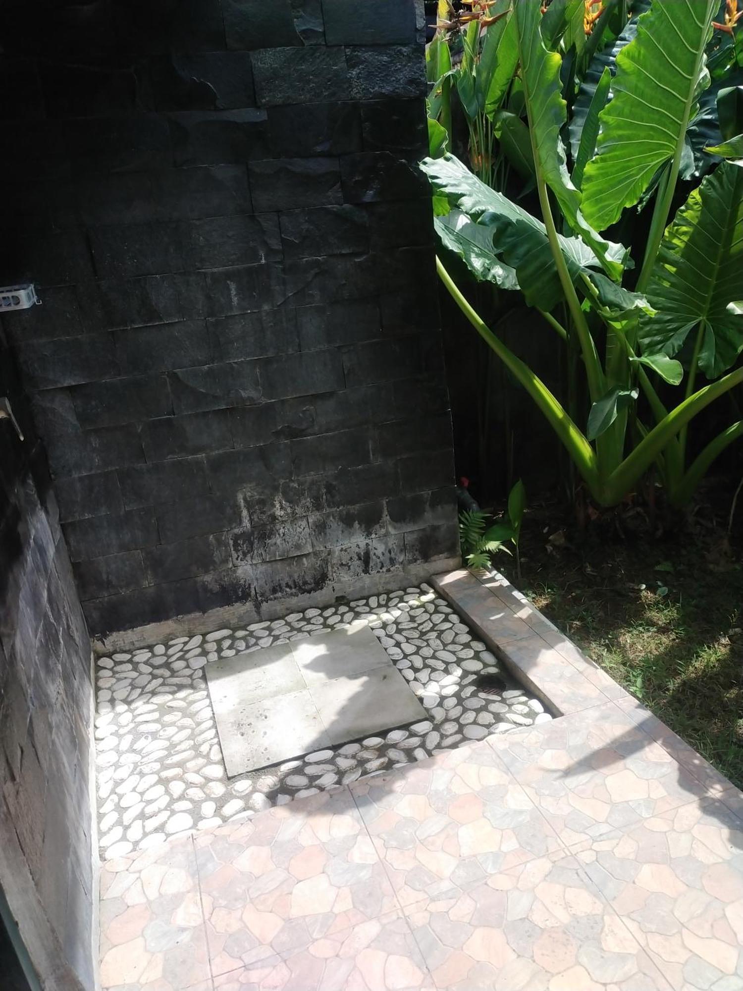 Comeback Guesthouse Canggu Exterior foto